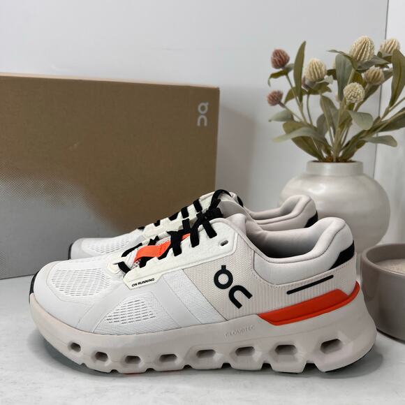 On Cloudrunner 2 Lightweight Sneaker Undyed/Sand 3WE10132400 Women's 7.5 Wide - Picture 3 of 10